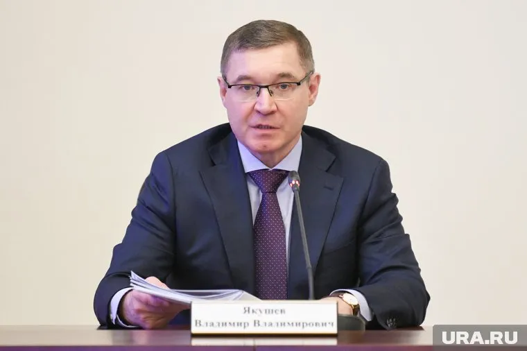 Владимир Якушев попросил уральцев не приходить в места массового пребывания людей с симптомами ОРВИ