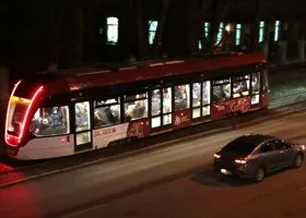 В Нижним Тагиле двое взрослых зацеперов чуть не попали под машину