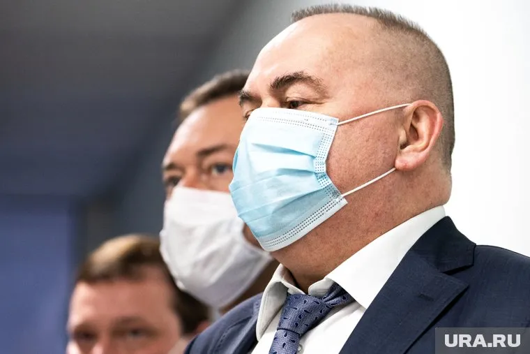 Андрей Карлов требует составить поименные списки студентов