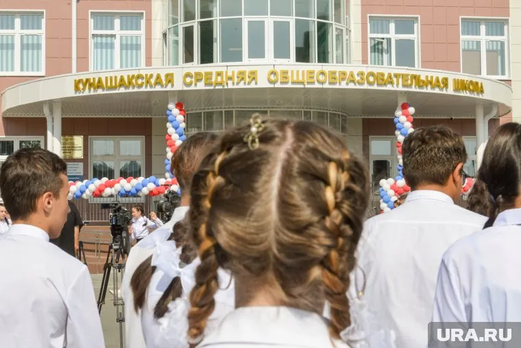 Тюменские власти разберутся в ситуации, когда девочку не пустили на занятия из-за хиджаба