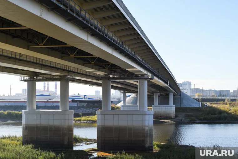 В ЯНАО Пуровский мост отмечает юбилей — пять лет с момента открытия