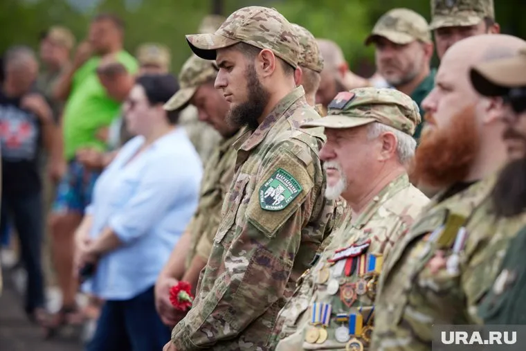 Половина нацбатальона «Азов»* регулярно употребляла наркотики