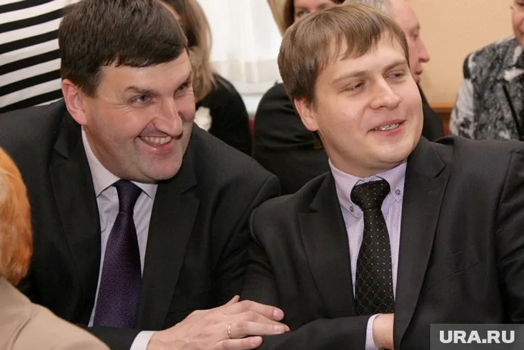 Юрий Ярушин (слева) предложил на пост сенатора Юрия Александрова