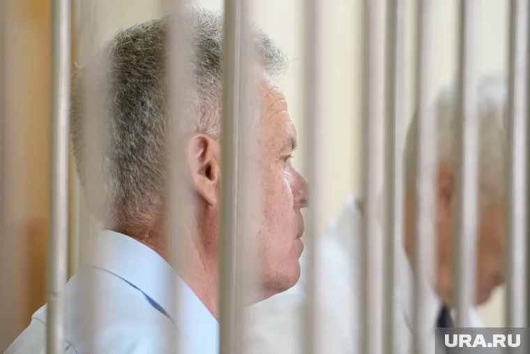 Михаил Астахов написал заявление на увольнение