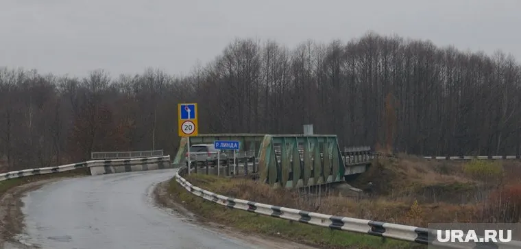 Старый мост в городе Бор эксплуатируется с 1980-х годов