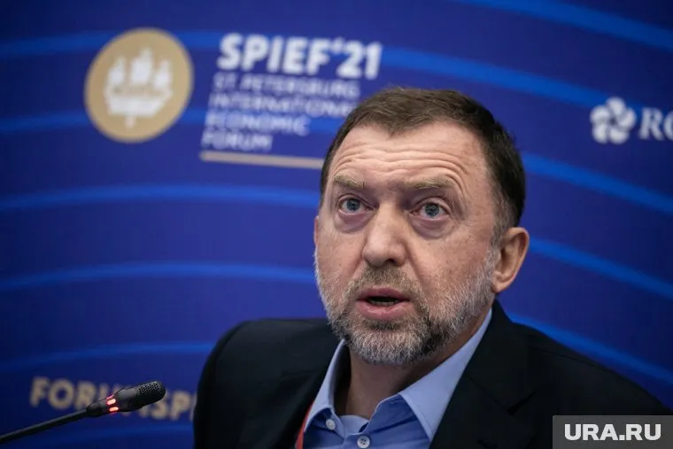 Дерипаска допустил, что пришло время покупать юани и золото