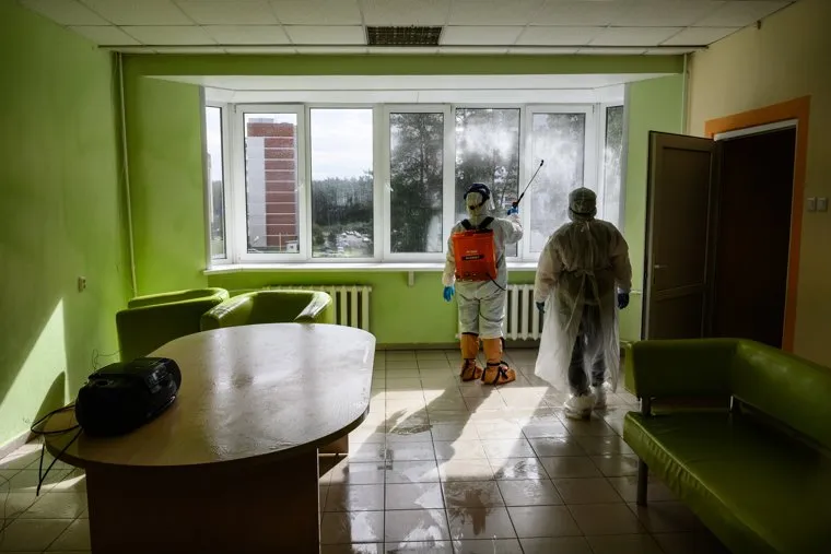 Дезинфекция красной зоны Госпиталя ветеранов войн. Екатеринбург