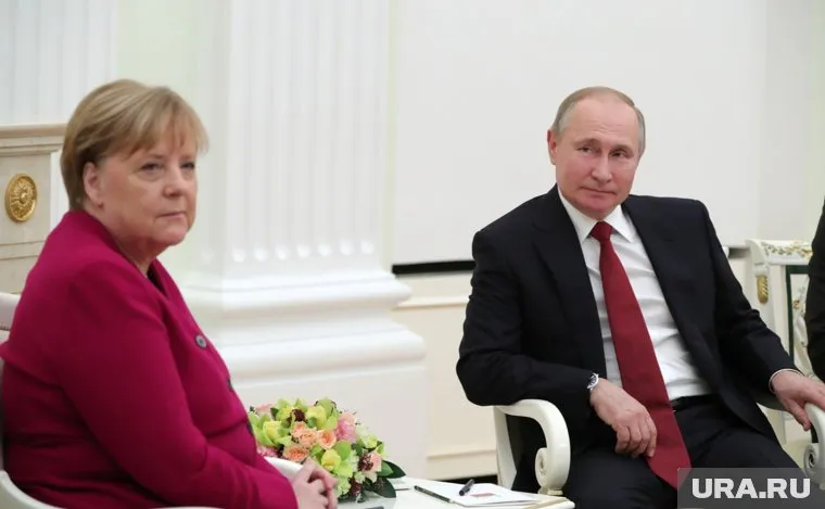 Владимиру Путину удалось успокоить немецкую коллегу