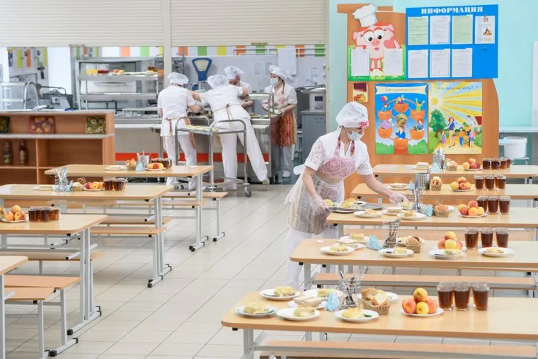 Школьная столовая в школе №136. Екатеринбург