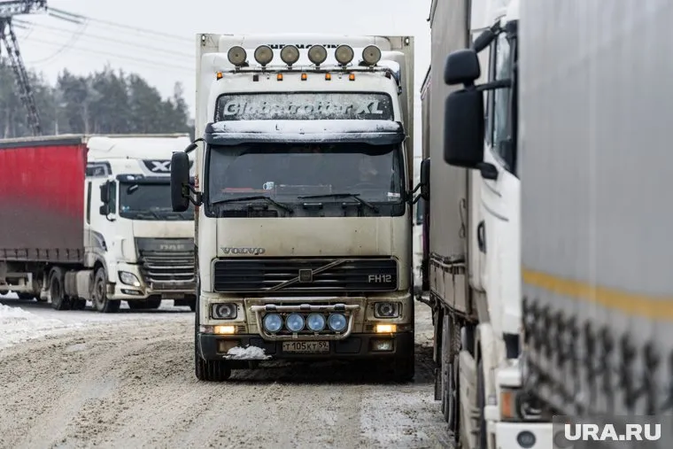 Водителей просят воздержаться от дальних поездок