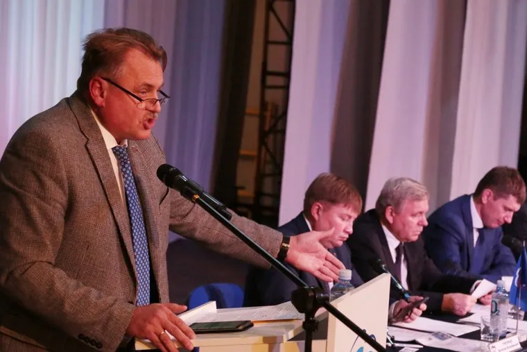 Отчетная конференция отделения партии Единая Россия в Пермском крае. Пермь, конференция, уткин юрий, единая россия