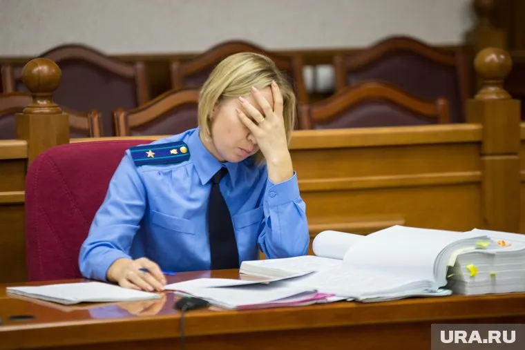 Смена начальников силовых ведомств дело привычное, но нервное