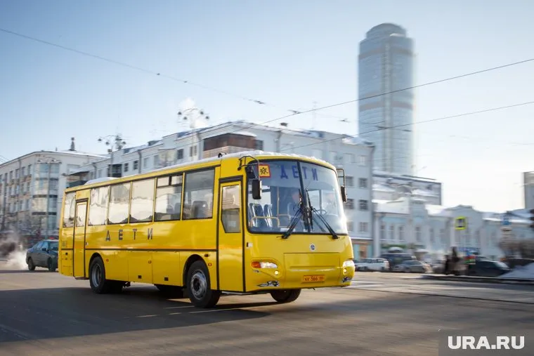 Иностранцы не смогут водить общественный транспорт без российских прав