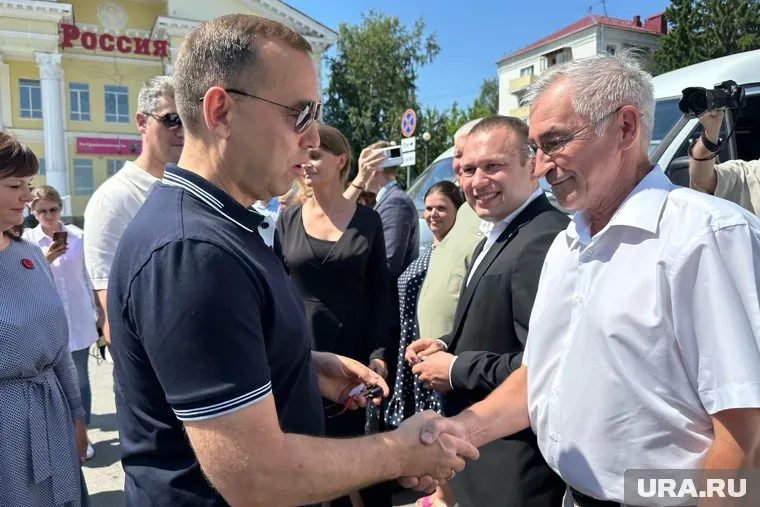 Шумков передал контроль за ремонтов школ курганским чиновникам (архивное фото)