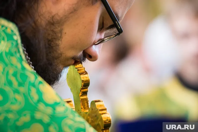 Артем Вечелковский заявил, что гомосексуализм - не редкость среди священнослужителей