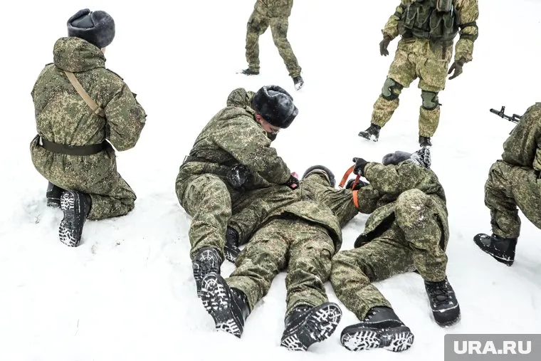 У одного бойца были осколочные ранения в голову и область сердца
