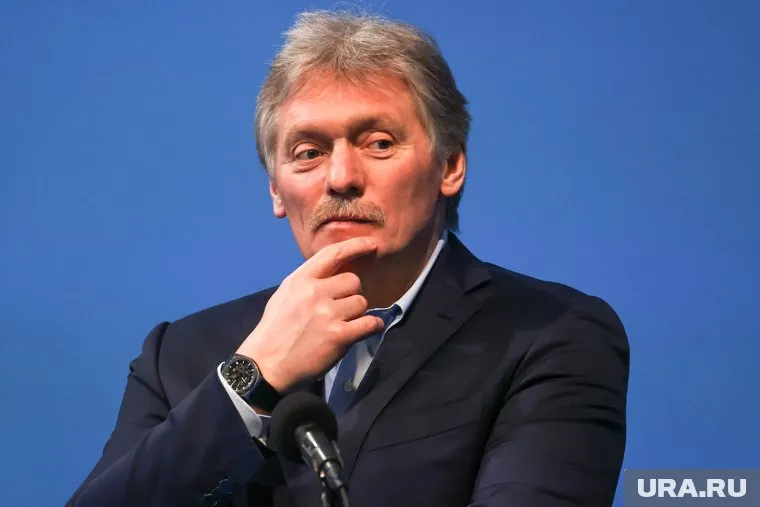 Дмитрий Песков сообщил, что Владимир Путин не рассказал, кто предложил идею с обменом Алексея Навального