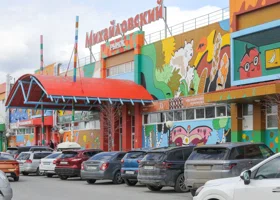 На популярном тюменском рынке произошел пожар