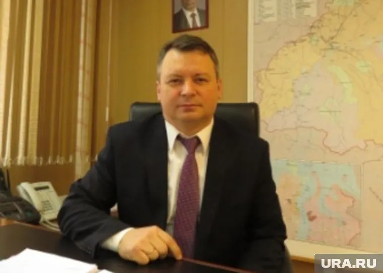 Сергей Попов получил выговор от министра и написал заявление «по собственному»