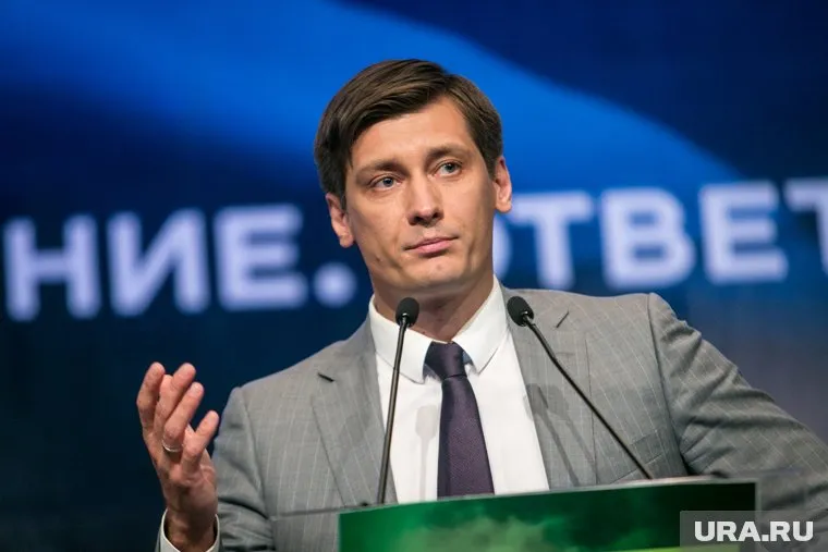 Дмитрий Гудков заявил, что в окружении Владимира Путина нет людей с заметным рейтингом