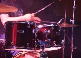 Ищут таланты: в Кургане запустили кастинг для юных музыкантов