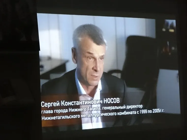 Показ фильма студии Снега Равная величайшим битвам и встреча в гимназии 5 автор сценария Валентин Лукьянин, носов сергей