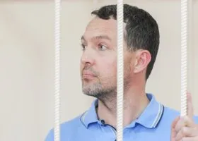 Экс-главу челябинской правительственной корпорации Атаманченко оставили в СИЗО