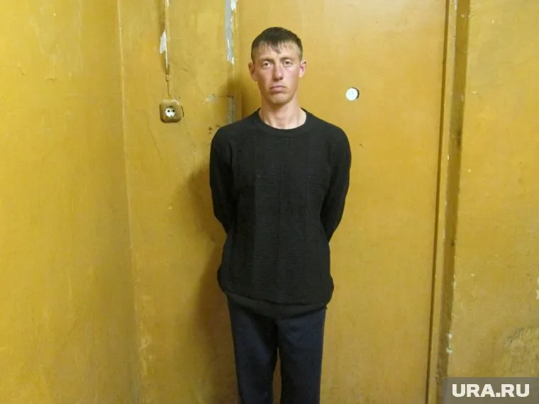 Раньше Сухоруков (на фото) обвинялся в убийстве, а теперь сам обвиняет полицейских