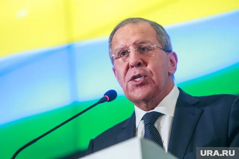 Сергей Лавров заявил, что Россия передаст Курилы после подписания мирного договора