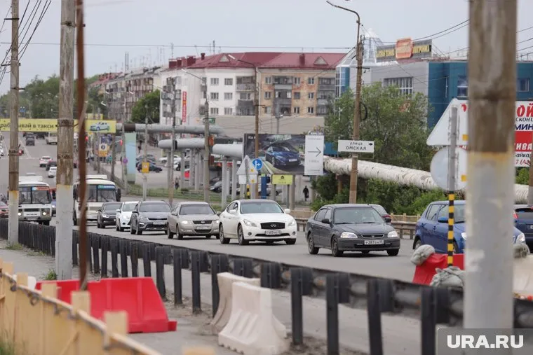 Некрасовский мост в Кургане могут полностью перекрыть для движения автомобилей, автобусов и пешеходов