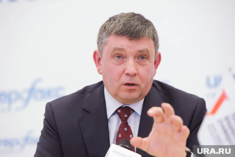 Даже один из крупнейших федеральных вузов не может вернуть деньги с уральского общественника