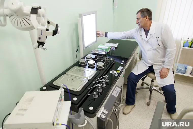 В районной больнице Надыма появился новый аппарат для промывания ЛОР-органов