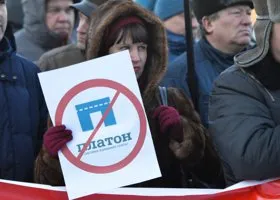 Дальнобойщики разъезжаются по домам