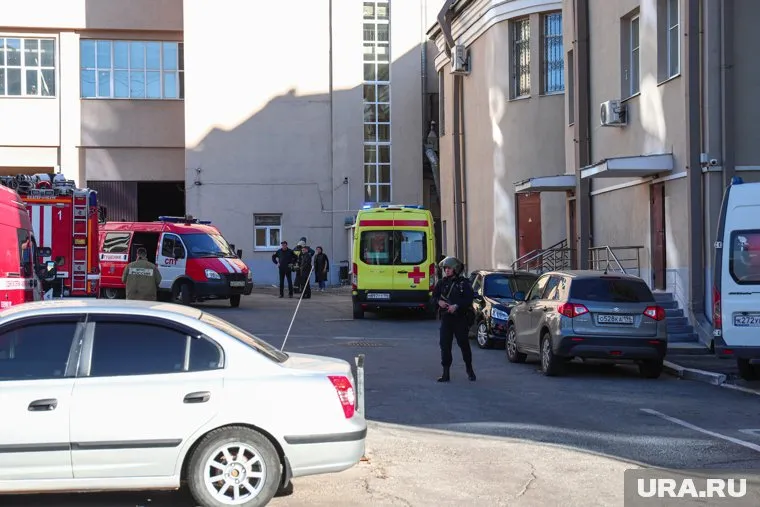 ЧП произошло днем в театре музкомедии