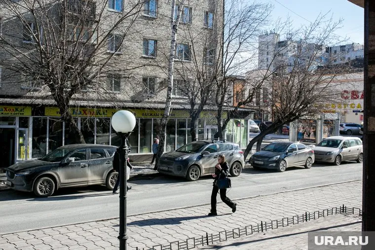 Депутат тюменской областной думы Иван Вершинин оценил состояние пятиэтажки на тюменском Арбате