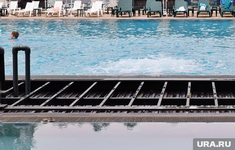 Экс-замгубернатора ЯНАО Воронову коммерсанты смонтировали в доме бассейн в виде взятки