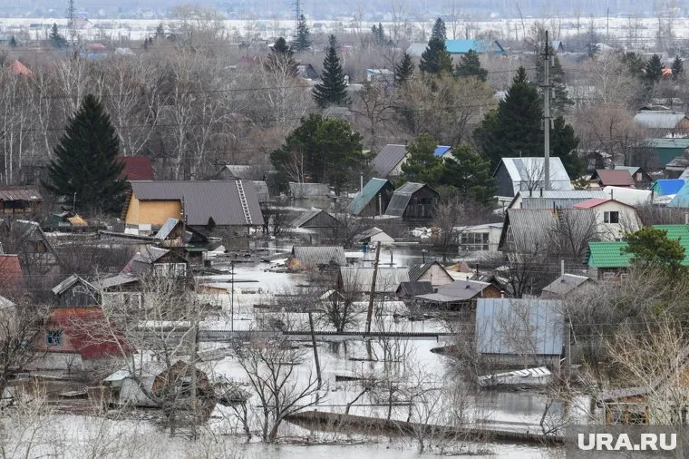 Вода снизилась на сантиметр за два часа