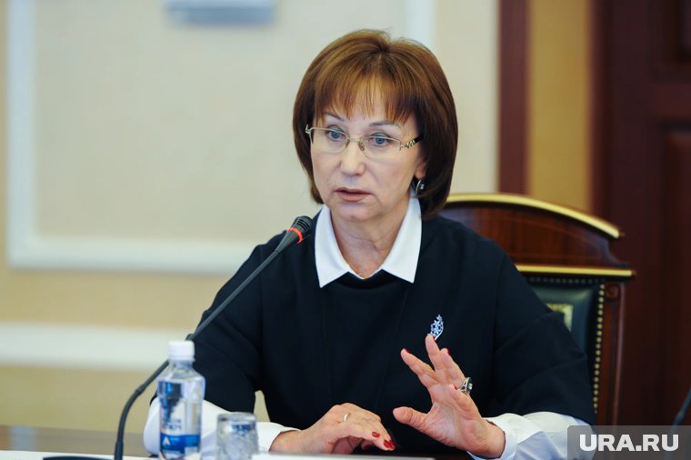 Депутаты думы ХМАО поддержали переизбрание окружного омбудсмена