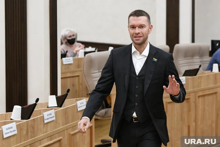 Алексей Вихарев — один из фронтменов думы, у него есть собственная фракция