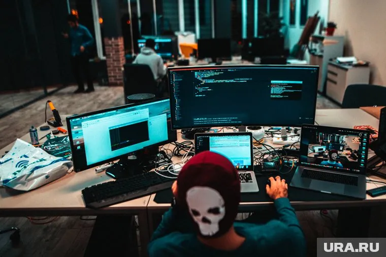 Если Россия будет отключена от интернета, то она потеряет 20 млрд рублей. И это только одномоментно