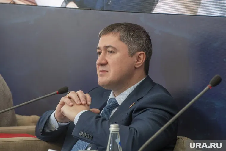 Дмитрий Махонин каждый раз радуется, возвращаясь из Москвы в Пермь