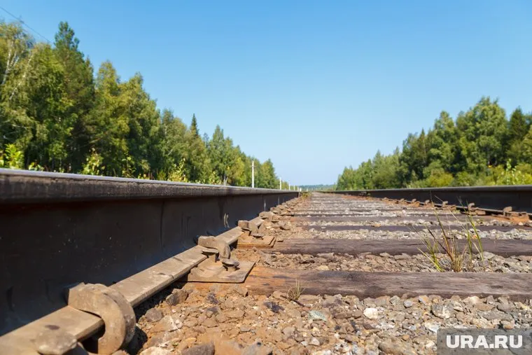 Глава Белгородской области заявил, что из-за схода 15 вагонов остановлено железнодорожное сообщение