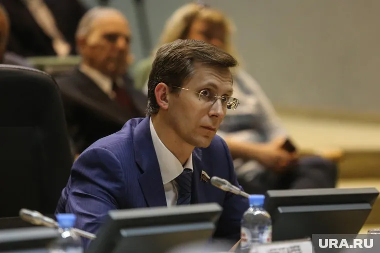 Тараканов объяснил, что из-за ковида не смог посетить ЛНР