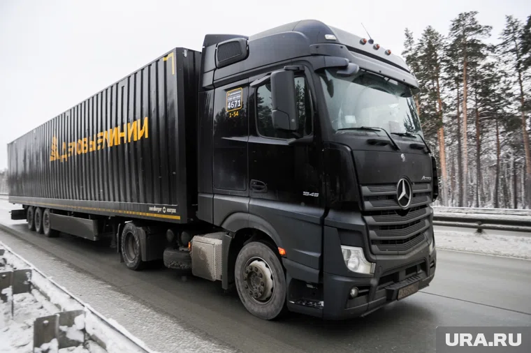 Об осадках сообщили выехавшие на трассу водители