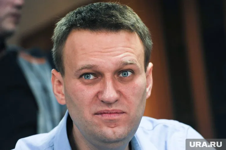 Мама Алексея Навального показала архивный семейный снимок