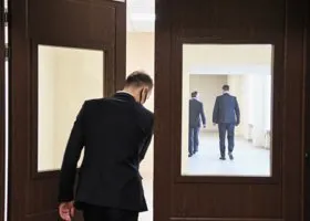 В Салехарде увольняются директора школ, замы которых причастны к коррупционному скандалу