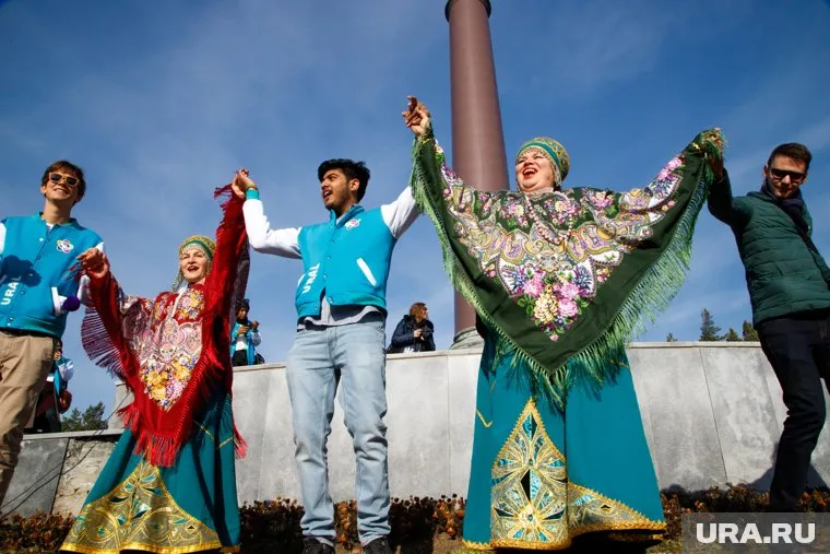 12 марта иностранная делегация прибыла на Урал