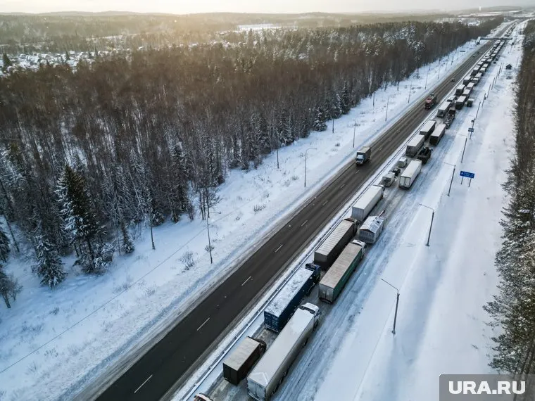 На трассах ЯНАО снова осложнен проезд по нескольким направлениям
