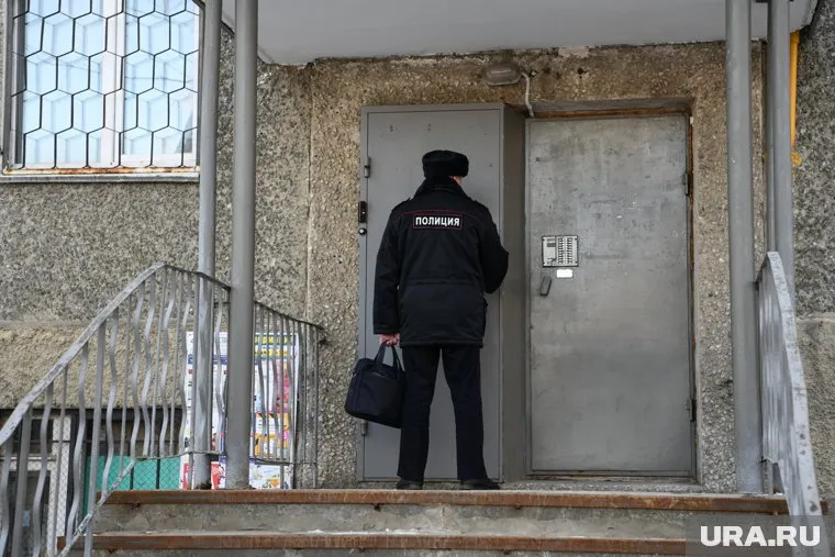 Полицейские разыскали пострадавшего во время драки на съемной квартире на Рощинской