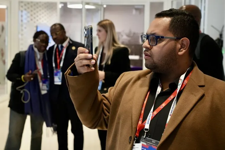 Международные наблюдатели в Центре общественного наблюдения. Москва